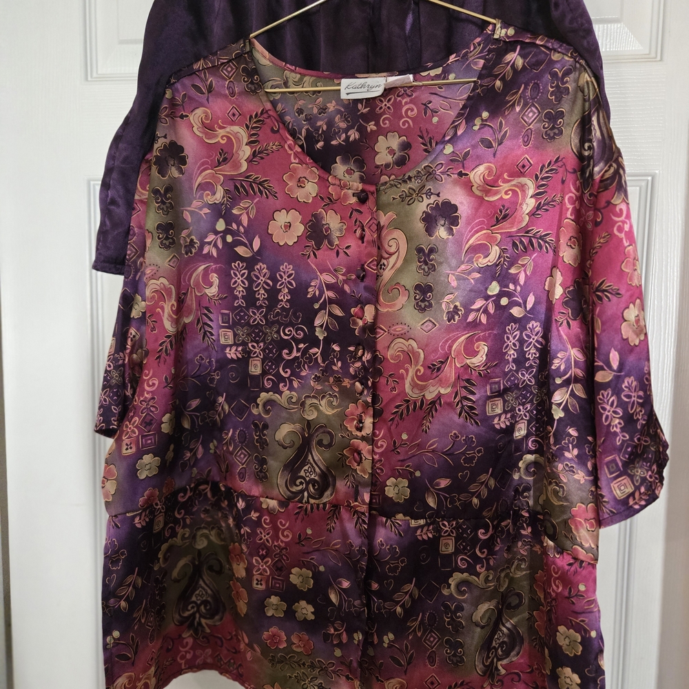 Kathryns Pink and Purple Floral Sleep Set Size 1X Cute & Comfy Split On Sides